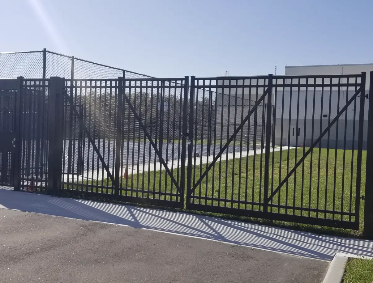 Jacksonville Commercial Fence Contractors